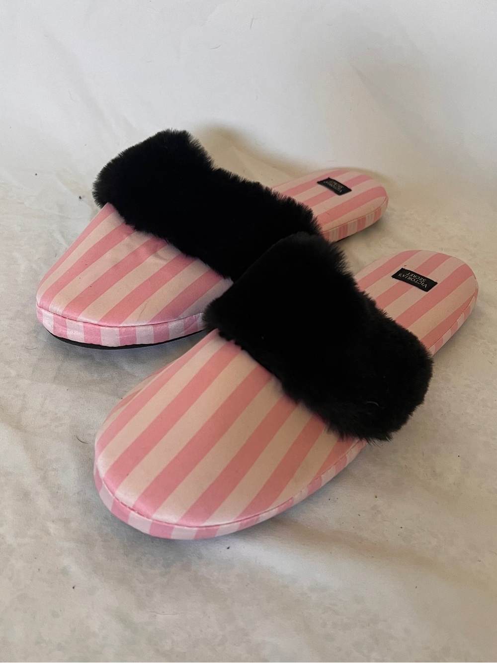 Victoria’s Secret Pink Striped Black Faux-Fur Slide Slippers